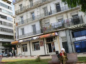 83 bd frond de mer 